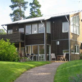 Välj staket till ditt hus. Foto Pilgrimstadhus.